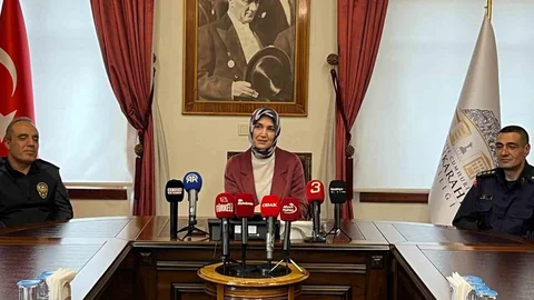 Afyonkarahisar'da Düğünlerde Havaya Ateş Açan 75 Kişi Hakkında İşlem Yapıldı