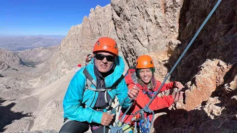 Denizli'de dağcılar Kaldı ve Sulağankaya zirvelerine ulaştı