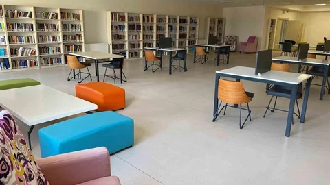 Samsun'da OMÜ Çarşamba Kütüphanesi yenilendi
