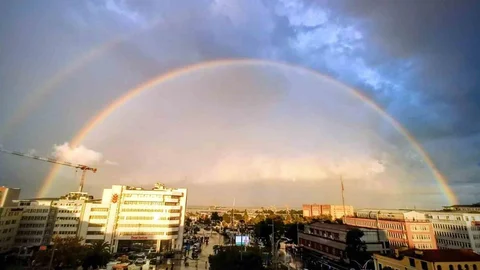Samsun'da sağanak yağmur sonrası gökkuşağı oluştu