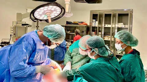 Çanakkale'de dev insizyonel herni onarımı TAR yöntemi ile gerçekleştirildi