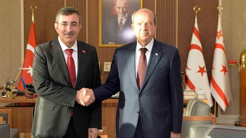 KKTC'de Cevdet Yılmaz ve Ersin Tatar Görüşmesi