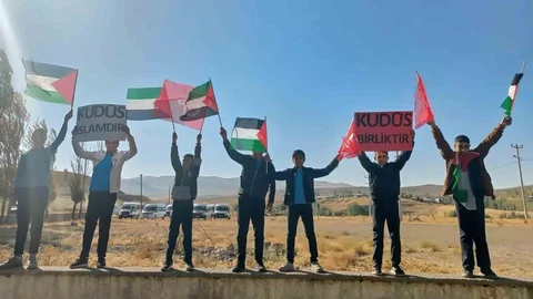 Özalp'te Filistin'e destek etkinliği