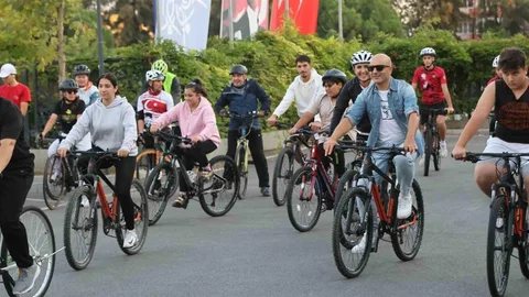 Aydın'da bisiklet turuyla sağlıklı yaşam teşvik edildi