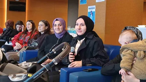 Normal Doğum ve Emzirme Haftası etkinliği Eskişehir'de gerçekleştirildi