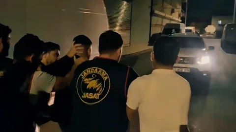 Batman'da kasten öldürme suçundan aranan bir kişi jandarma tarafından yakalandı.