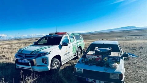 Kars'ta yasa dışı av yapan iki kişiye toplam 1 milyon 166 bin lira ceza kesildi.