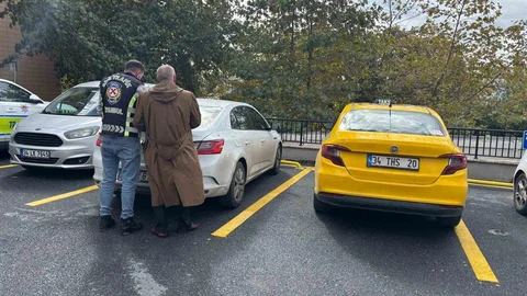 İstanbul'da Sürücüyü Tehdit Eden Taksici Yakalandı