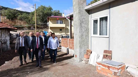 Çorum'da Yangında Evlerini Kaybeden Aileler Yeni Yuva Sahibi Oldu