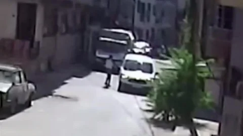 İzmir'de Aslıhan Sinem Çiçek'in ölümüyle ilgili dosya yeniden açıldı.