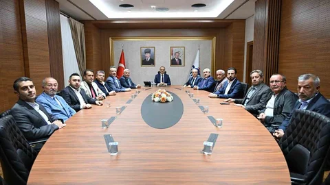 Malatya'da TSO heyeti Vali Seddar Yavuz ile bir araya geldi