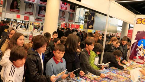 Kocaeli Kitap Fuarı'nda çocukların çizgi roman sevgisi dikkat çekti