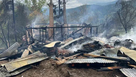 Kastamonu'da Yangın: Ahşap Ev Kullanılamaz Hale Geldi