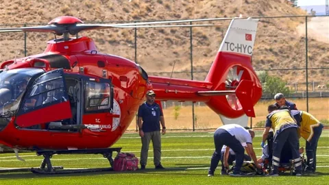 Malatya'da hava ambulansı yaralı vatandaş için havalandı