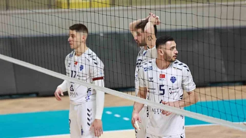 Gebze'de Dursun Ali Arslan anısına voleybol turnuvası düzenlendi