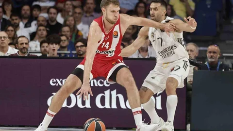 İstanbul'da Euroleague 3. Haftanın MVP'si Sasha Vezenkov
