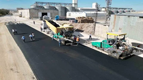 Şanlıurfa'da yol çalışmaları sürüyor