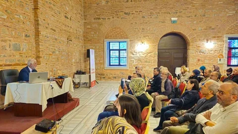 Bursa'da Kazım Baykal'ı anma etkinliği