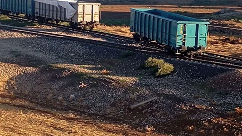 Siirt'te tren vagonu raydan çıktı