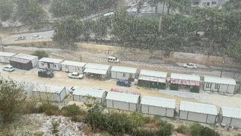 Hatay'da Dolu Yağışı