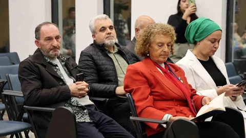 Kocaeli'de Yerel Yazar ve Şairler Fuarda Buluştu