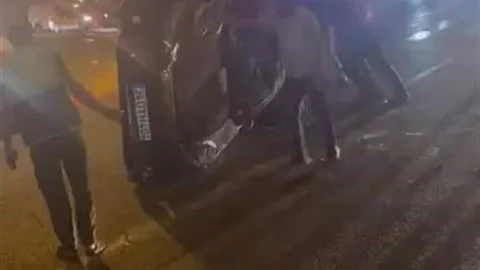Diyarbakır'da otomobil takla attı