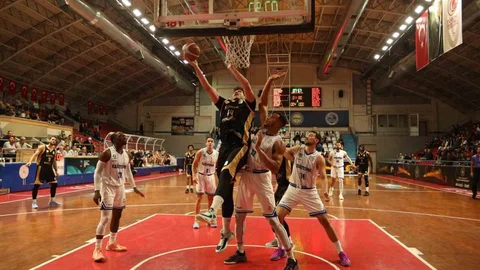 Kocaeli'de Basketbol Mücadelesi