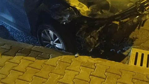 Batman'da sağanak yağış zincirleme trafik kazasına yol açtı. 7 aracın karıştığı kazada 3 kişi yaralandı.