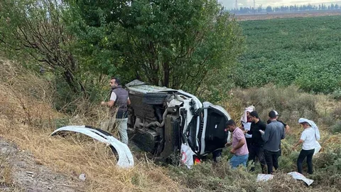 Hatay'da Takla Atan Araçta Genç Sürücü Hayatını Kaybetti