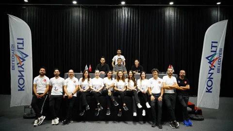 Konyaaltı'nda yeni döneme yönelik halk oyunları seçmeleri yapıldı