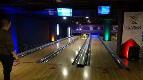 İstanbul'da Basın Mensupları Bowling Turnuvası