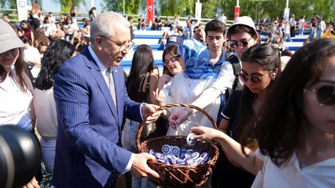 İzmir'de öğrenci kulüplerine yoğun ilgi