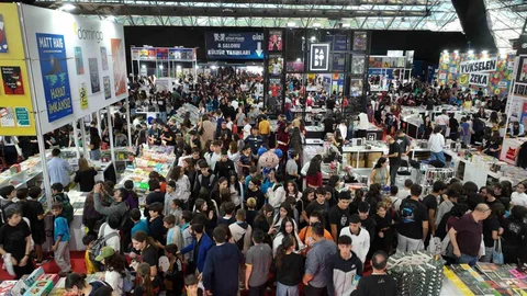 Antalya'da Kitap Fuarı'na 1 milyon 103 bin kişi katıldı