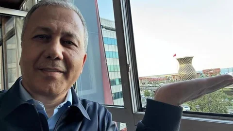Rize'de dev çay bardağı pozları