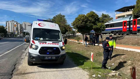 Aydın'da tren çarptı, bir kadın ağır yaralandı