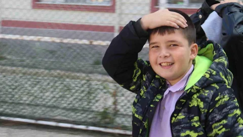 Eskişehir'de deprem anında yapılması gerekenler uygulamalı olarak öğrencilere gösterildi.