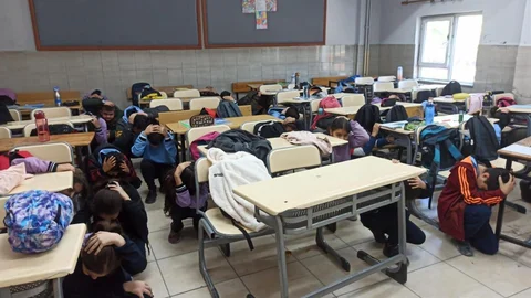 Malatya'da okullarda eş zamanlı tahliye tatbikatı gerçekleştirildi