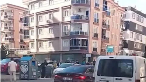 Mersin Mezitli'de Otomobil Kazası