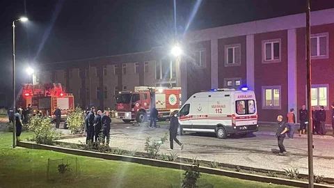 Çerkezköy'de baca yangını nedeniyle 2 kişi hastaneye kaldırıldı