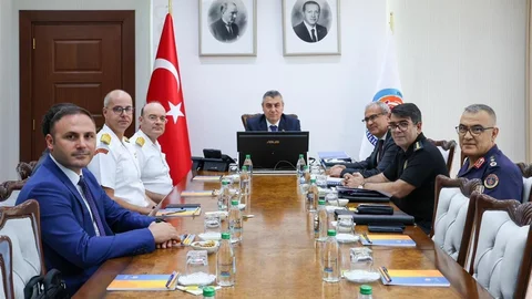 Mersin'de güvenlik çalışmalarında 775 aranan şahıs yakalandı