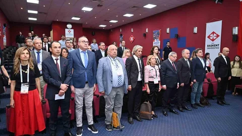 Adana'da 2. Akdeniz Obstetrik ve Jinekoloji Kongresi düzenlendi.