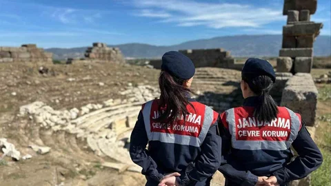 Aydın'da Jandarma Antik Kentte Devriye Geziyor