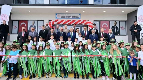 Eskişehir'de Dede Korkut İlkokulu açılışında mektuplar yazıldı