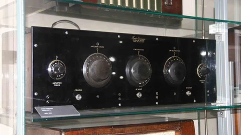 Çankırı'da asırlık radyo ve telsiz müzede sergilendi