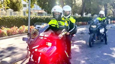 Muğla'da Kadın Şahin Timi Trafikte