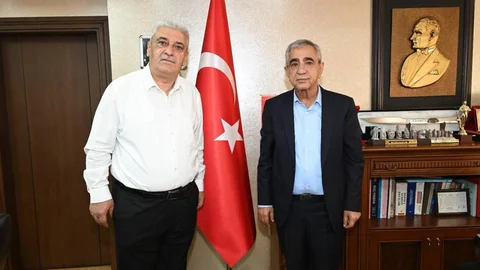 Mersin ESOB Başkanı Sarı'ya Başkan Yalçın'dan Ziyaret