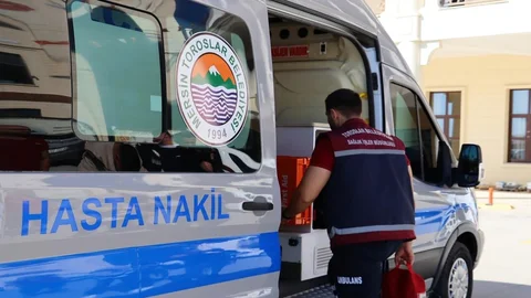 Toroslar Belediyesi’nden Yatağa Bağımlı Hastalara Ücretsiz Ambulans Desteği!