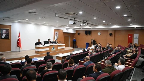 Kartepe'de 2026 bütçesi oy birliğiyle kabul edildi