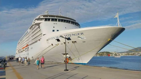 Muğla'da Seven Seas Voyager Gemisi