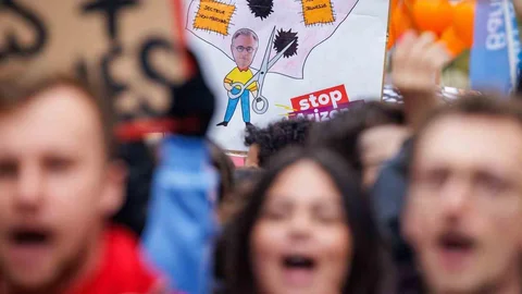 Belçika’da Genel Grev: Toplu Taşıma ve Kamu Hizmetleri Durdu